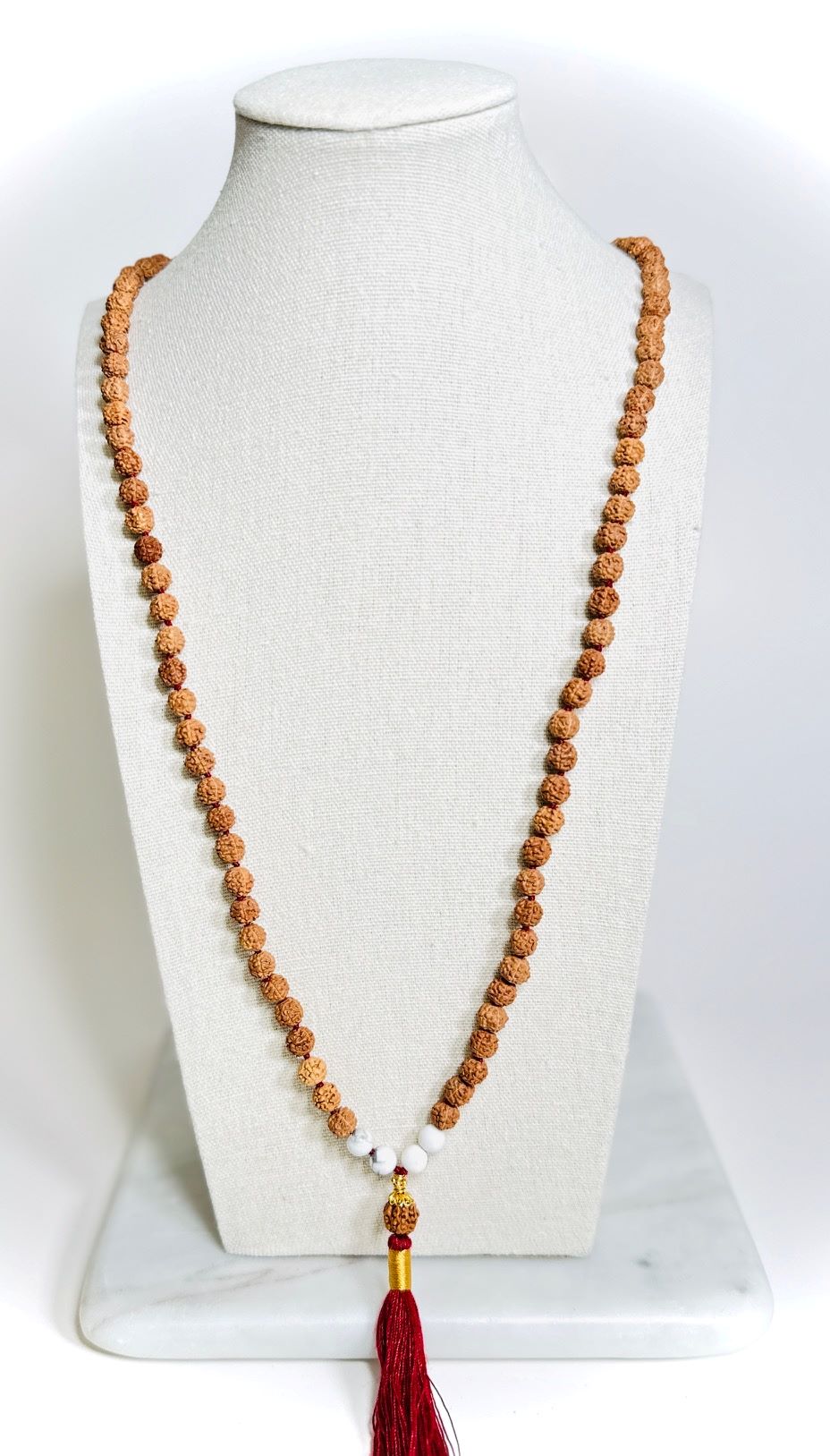 Howlite Yatra Mala